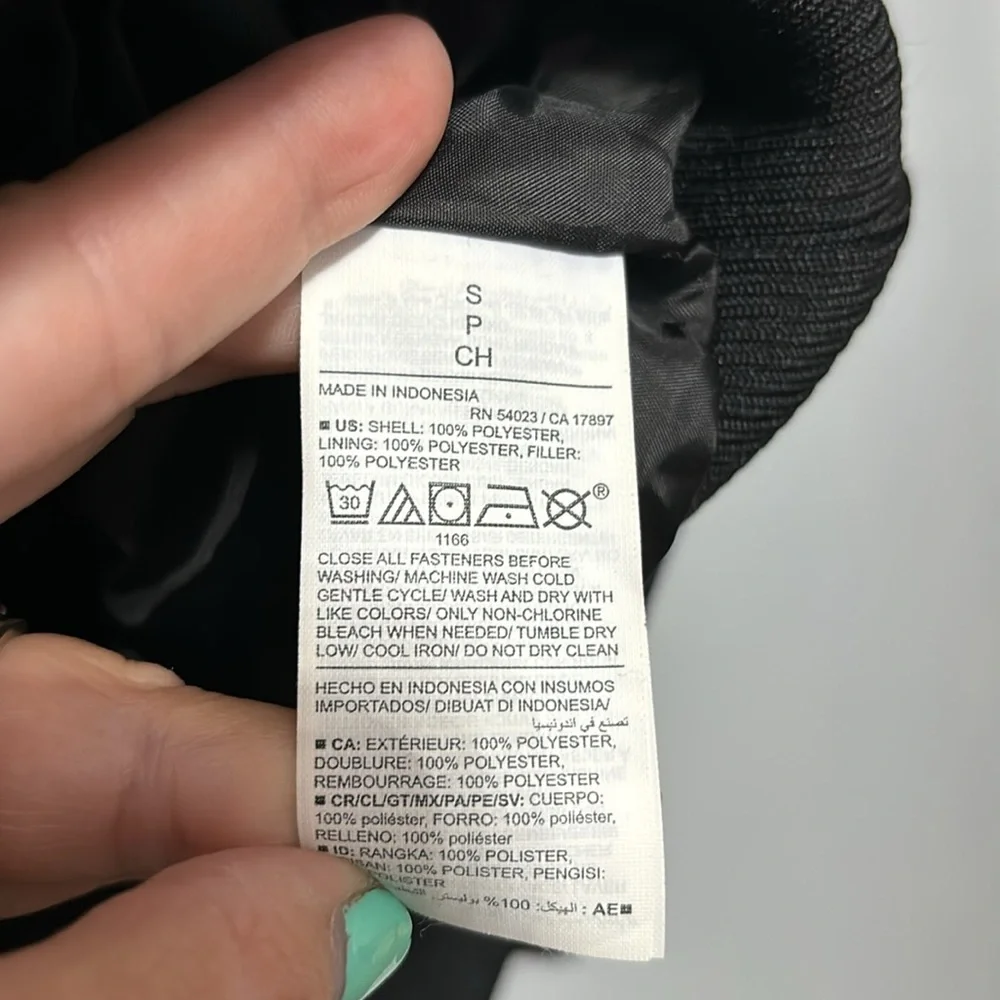 Old Navy size small Go-H20 black bomber style jacket - Picture 7 of 9